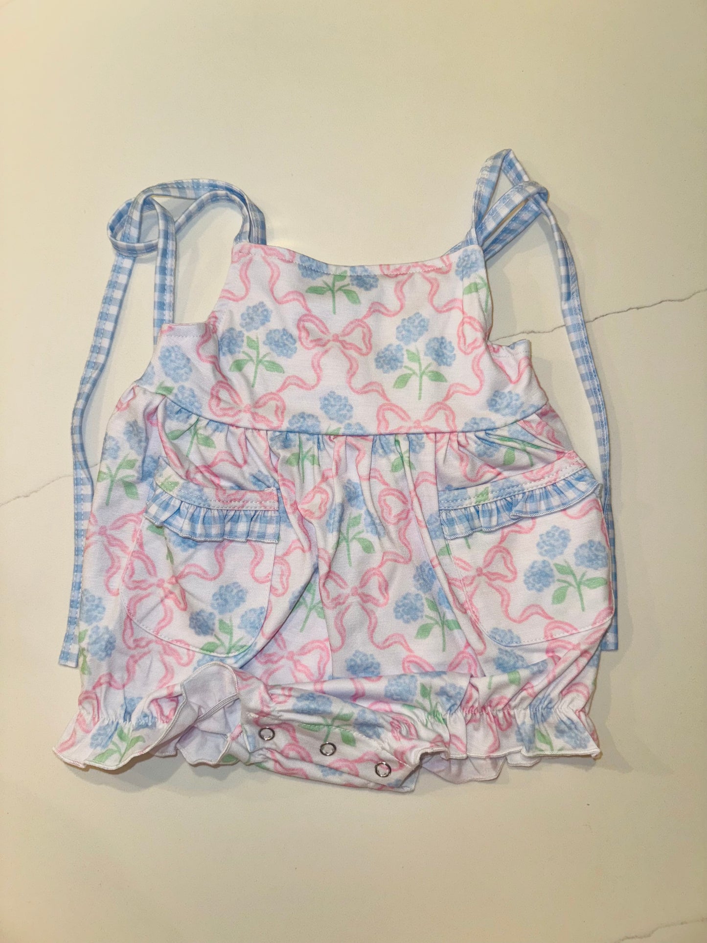 RTS Bows and hydrangeas